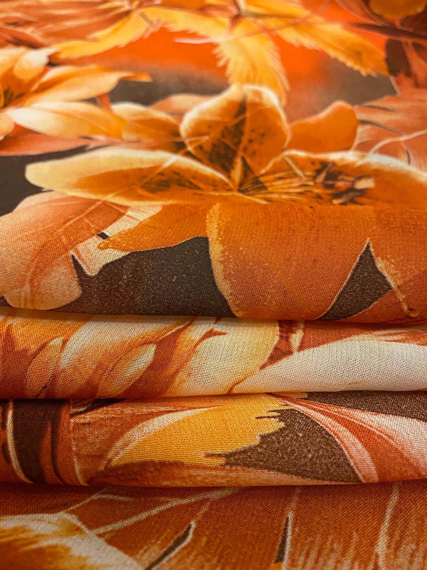 ANTONIA Oversized Floral Leaf Print Viscose Georgette. Sustainably made in Italy. - Matrona: Sustainable Textiles and Fashion