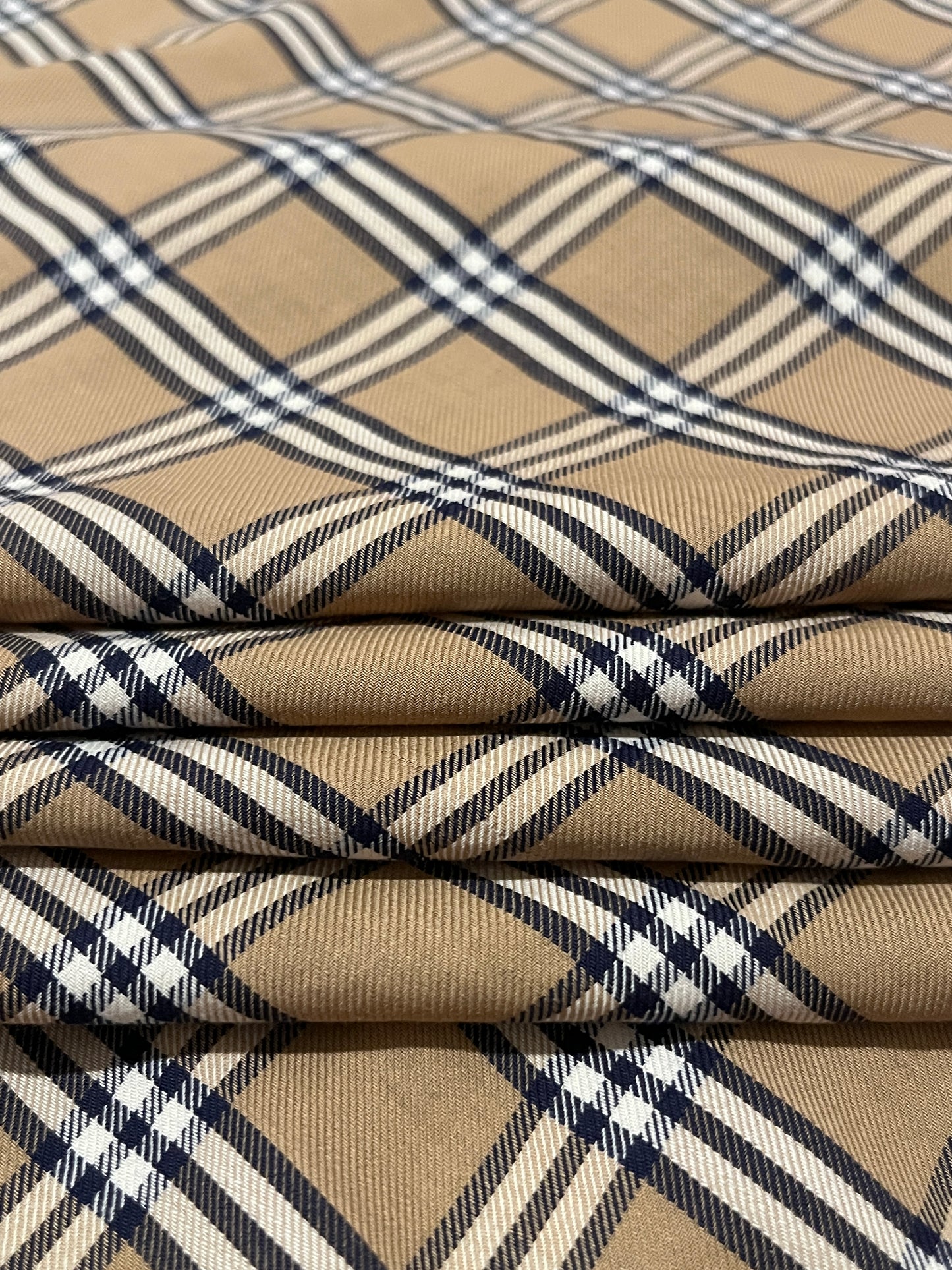 BRONWEN Classic Yarn-Dyed Tartan-Check Pattern Cotton Twill. Sustainably made in Italy.